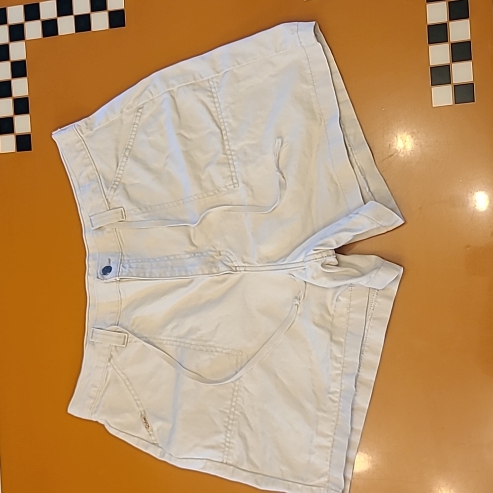 Riders Women's Shorts, Cream Colored,  Size 16M